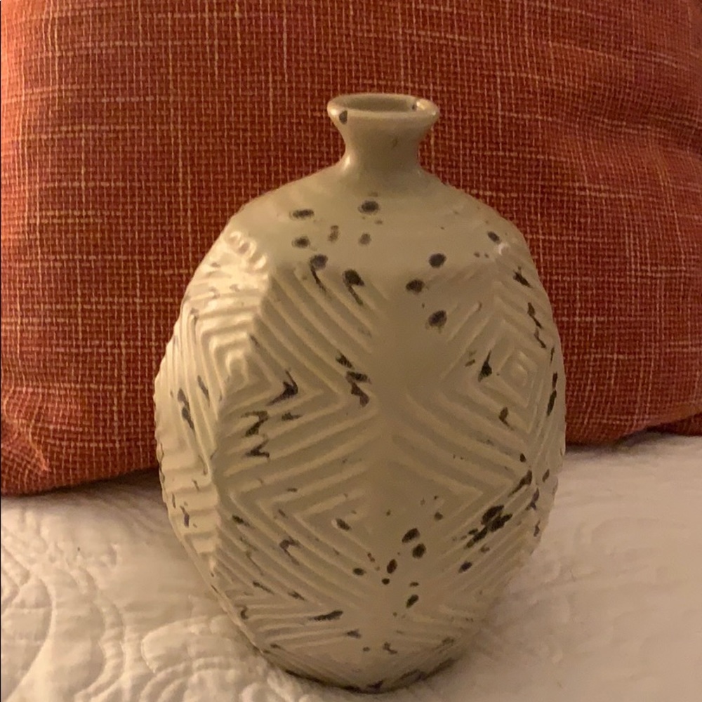 Haeger “The Craftsmen’s Mark Since 1871” vase